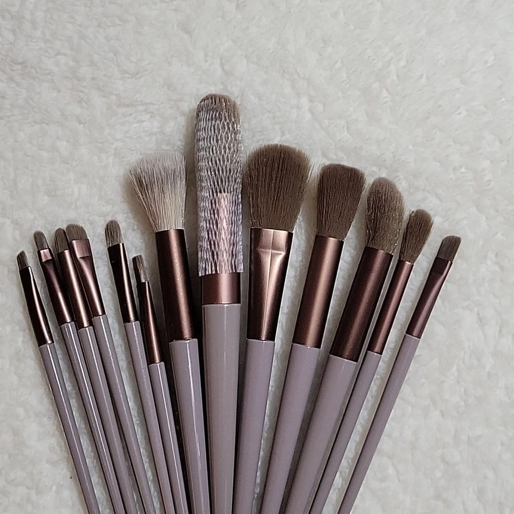 MAKE UP , BROW , BLUSH 13 PCS SET - Picture 4 of 8